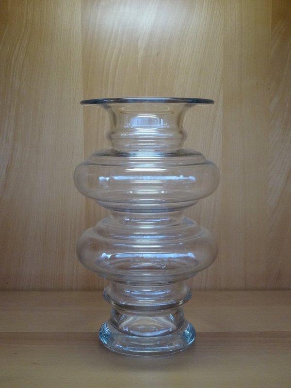 1738  Tornado vase Tamara Aladin