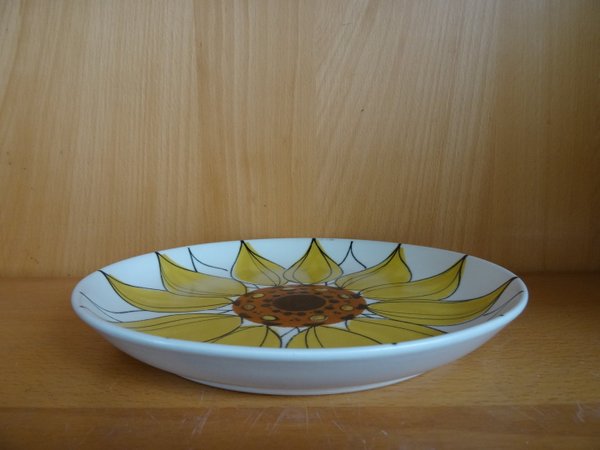 1679 Aurinkoruusu lautanen 19,5cm Arabia