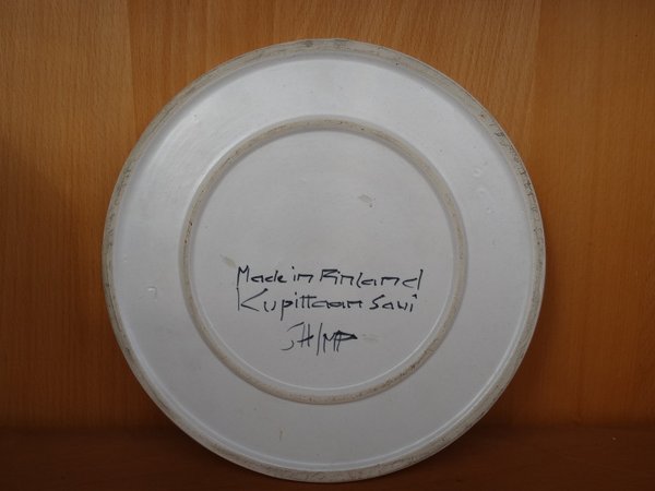 2268 Ceramic wall plate by Kupittaan Savi