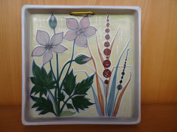 2269 Ceramic wall plate by Kupittaan Savi