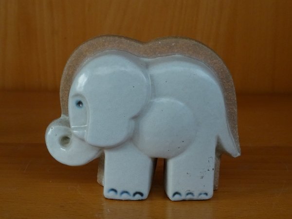 2854 Elefantti figuuri Lisa Larson